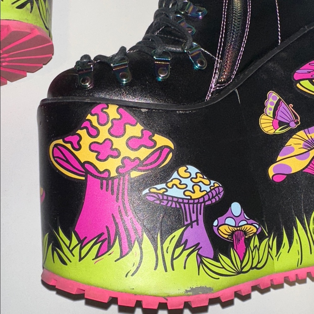 Current Mood PSYCHEDELIC FAIRYTALE DOUBLE STACK TRAITOR BOOTS - Picture 8 of 11